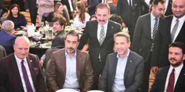 ahid-41-yilinda-odul-toreni-duzenledi