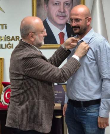 ak-parti-afyonkarahisar-ailesi-buyumeye-devam-ediyor