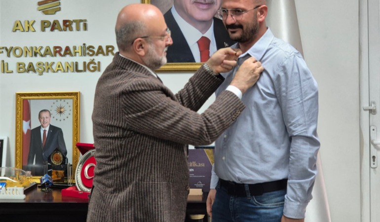 AK Parti Afyonkarahisar Ailesi Büyümeye Devam Ediyor