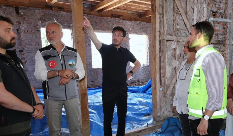 Asırlık Miras Güvence Altında: Tarihi Tokat Belediye Binası Geleceğe Güvenle Taşınıyor!