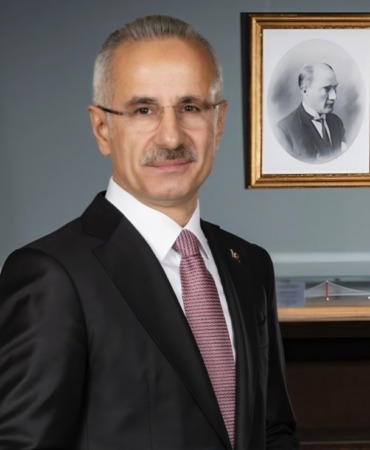 bakan-uraloglu-sahipsiz-hatlarin-yasa-disi-faaliyetlerde-kullanilmasinin-onune-gececegiz