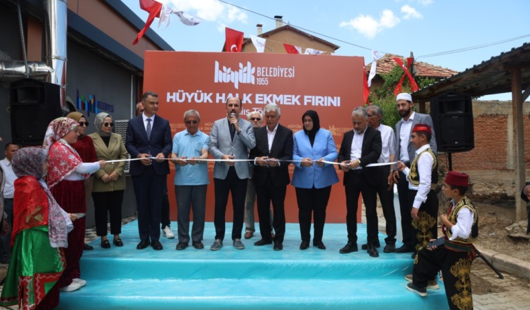Başkan Altay Hüyük ve Derbent’te Gönülleri Fethetti: Esnafla, Vatandaşla ve Gençlerle Bir Arada!
