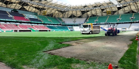 Başkan Altay: “Konya Büyükşehir Stadyumu’nun Zemininde Renovasyon Çalışması Başlattık”