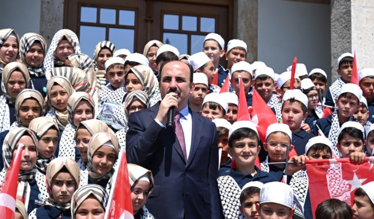 Başkan Altay’dan Büyük Gurur: Bilgehanelerden Tamamı Hafızlık İmam Hatip Okullarını Kazanan Öğrencilerle Buluştu!