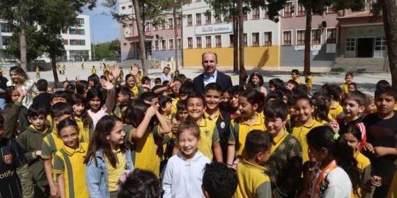 baskan-altaydan-karne-alan-tum-ogrencilere-tebrik