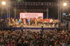 baskan-cercioglu-aydin-buyuksehir-belediyesi-konservatuarinin-essiz-gosterilerini-aydinlilar-ile-bulusturdu
