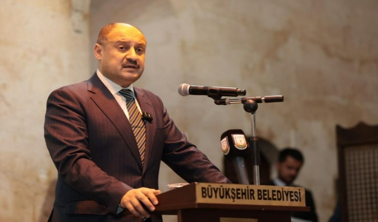 baskan-gulpinar-bir-cocugun-gulumsemesi-sehrin-yeniden-nefes-almasidir