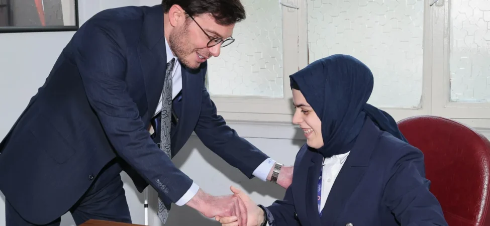 baskan-yazicioglu-belediye-personeliyle-bayramlasti