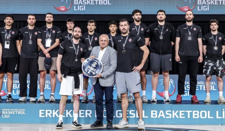 Çorum’da Potanın Devleri Tarih Yazdı: Çorum Belediyesi Basketbol Takımı 2. Lig’de!