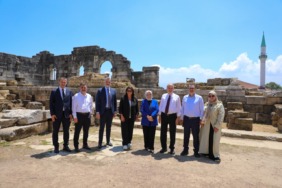 eski-bakanlar-donmez-ve-sarieroglu-duzcede-onemli-ziyaret-ve-istisare-bulusmasi