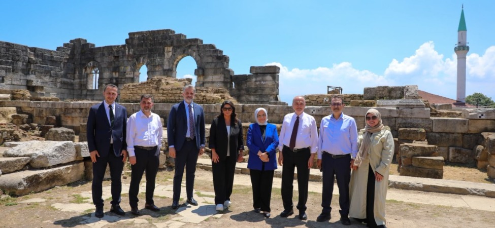 eski-bakanlar-donmez-ve-sarieroglu-duzcede-onemli-ziyaret-ve-istisare-bulusmasi