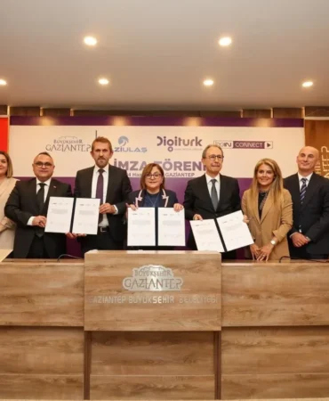 gaziantep-buyuksehirden-toplu-tasimada-devrim-turkiyede-bir-ilk-hayata-gecti