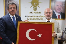 genel-baskan-yardimcisi-zeybekci-ak-parti-afyonkarahisar-il-baskanligini-ziyaret-etti