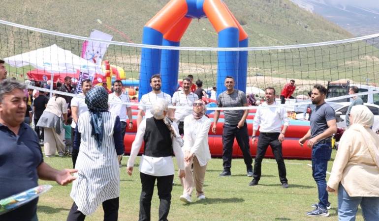 Gökyüzünün En Renkli Buluşması: Develi Beleyme Yaylası Şenlendi!