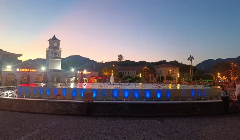 Marmaris’in Kalbi Durdu: Belediyenin Gösteri Havuzu 4 Milyonluk Maliyete Takıldı!