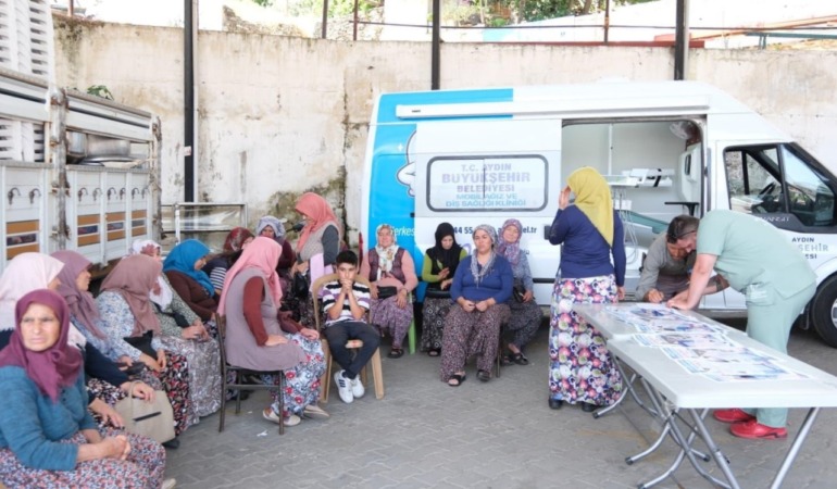 Mobil Diş Klinikleri Kırsal Mahallelerde Hizmete Başladı