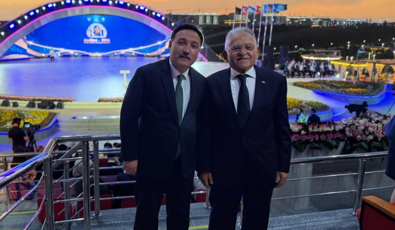 Özbekistan’da Kayseri Rüzgarı: Başkan Büyükkılıç ve Vali Çiçek Onur Konuğu Olarak Kayseri’yi Temsil Etti!