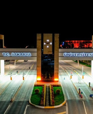 sakarya-universitesi-zirve-yolculugunda-en-yuksek-seviyeye-ulasti