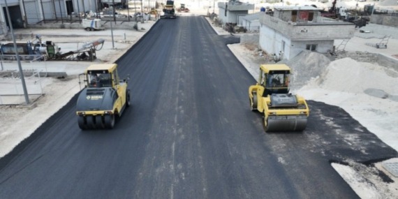 Şanlıurfa Büyükşehir Ekipleri Sahada: Mobilyacılar Sitesi’nde Dev Asfaltlama Çalışması!