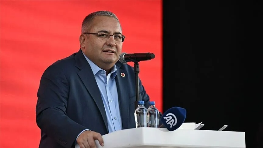 ankara-suya-gomuldu-fondas-medya-algi-pesine-dustu-mesut-ozarslandan-sozcuye-tokat-gibi-yanit
