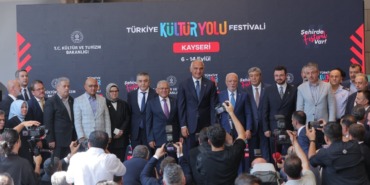 baskan-buyukkilic-ilan-etti-turk-dunyasi-kultur-baskenti-kayseri-dev-festivale-hazir