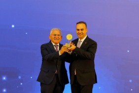 baskan-buyukkilic-turkiyede-ilk-olan-res-projesiyle-bakan-kacirin-elinden-odul-aldi