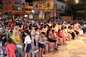 baskan-cercioglu-yenipazarda-vatandaslari-acik-hava-sinemasi-ile-bulusturdu