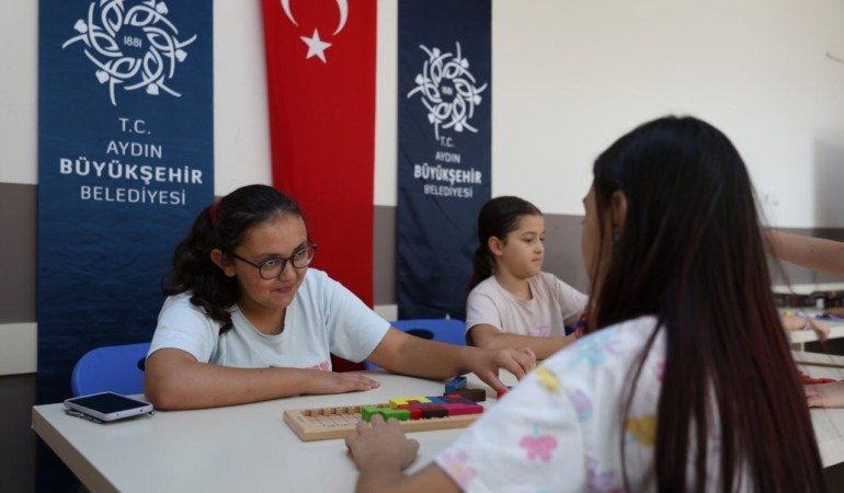 Başkan Çerçioğlu’ndan Geleceğin Teminatı Miniklere Tam Destek: Aydın’da Çocuklar Güvenle Büyüyor!