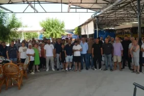 chpli-didim-belediyesine-protesto-esnaf-isyan-etti-kepenk-kapatti