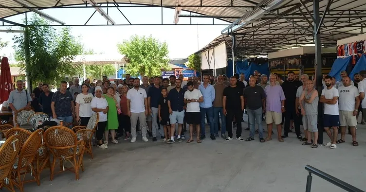 chpli-didim-belediyesine-protesto-esnaf-isyan-etti-kepenk-kapatti