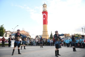 corum-belediyesi-sehri-bayrama-ceviriyor-hitit-festivali-basliyor
