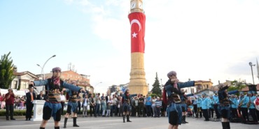 corum-belediyesi-sehri-bayrama-ceviriyor-hitit-festivali-basliyor