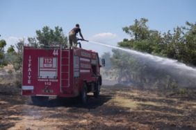 duzcede-yesil-alanlar-guvende-itfaiye-ekipleri-alevlere-gecit-vermedi