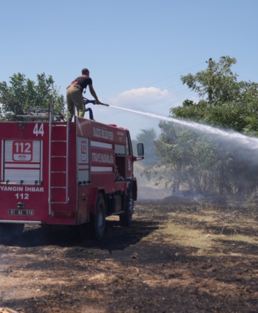 duzcede-yesil-alanlar-guvende-itfaiye-ekipleri-alevlere-gecit-vermedi
