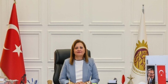 halk-tvnin-yalani-coktu-burcu-koksaldan-tokat-gibi-yanit-iste-eden-bulur-paylasiminin-hedefindeki-isim