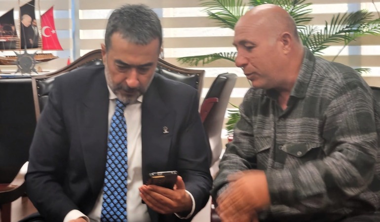 Mansur Yavaş Sırtını Döndü, Hakan Han Özcan Kucak Açtı
