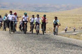 tarihin-sifir-noktasina-anlamli-pedal-buyuksehirden-klaus-schmidtin-izinde-gobeklitepe-bisiklet-turu