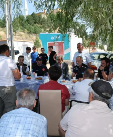 tokatta-ortak-akil-bulusmalari-baskan-yazicioglu-mahalle-sakinlerinin-taleplerini-dinledi