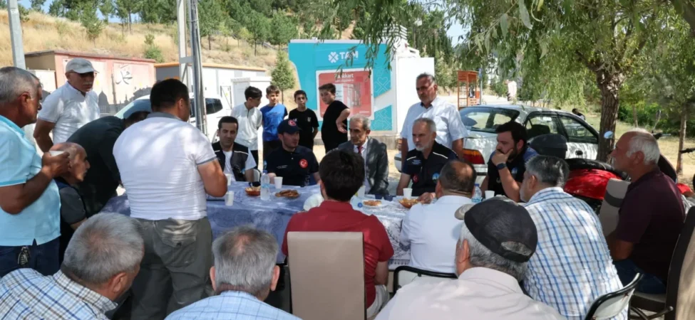 tokatta-ortak-akil-bulusmalari-baskan-yazicioglu-mahalle-sakinlerinin-taleplerini-dinledi