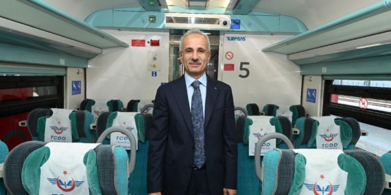 ulastirma-ve-altyapi-bakani-abdulkadir-uraloglu-22-temmuz-itibariyla-uzunkopru-halkali-uzunkopru-parkurunda-milli-elektrikli-tren-setlerimizi-kullanmaya-baslayacagiz