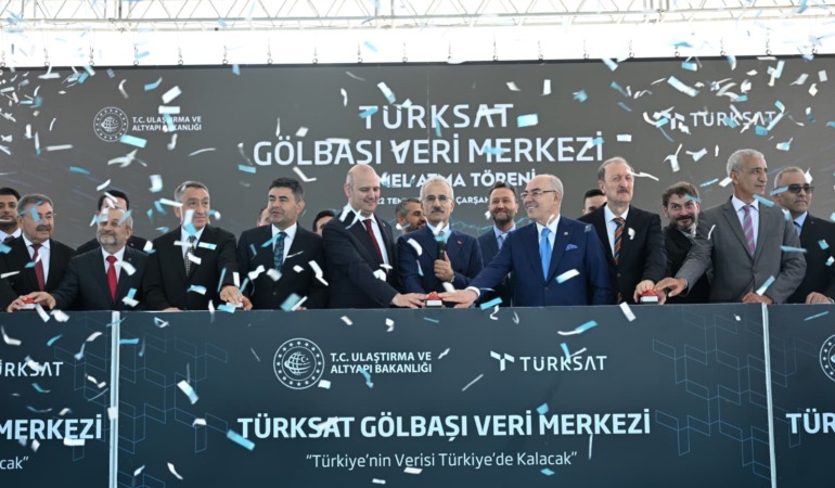 Ulaştırma ve Altyapı Bakanı Abdulkadir Uraloğlu: “Türksat Gölbaşı Veri Merkezi Tamamlandığında 35 Bin 300 Metrekarelik Dev Alanı İle Türkiye’nin En Büyük Veri Merkezlerinden Biri Olacak”