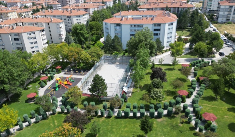 Çorum Belediyesi’nden Amatör Spora Dev Yatırım: Şehre 3. Sentetik Saha Geliyor!