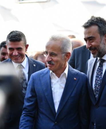 haymanalinin-yol-ve-iletisim-hasreti-bitiyor-bakan-uraloglundan-cifte-mujde