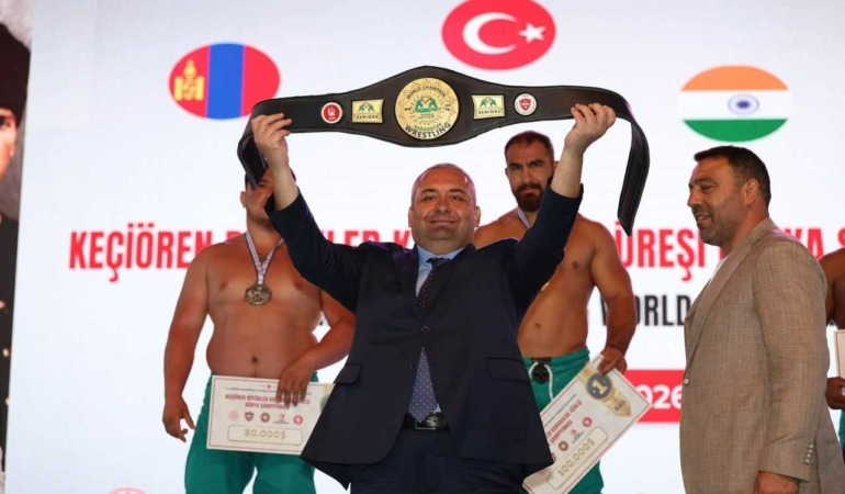 Keçiören’de Ata Sporu Şöleni: Karakucak Güreşi Dünya Şampiyonası Bağlum’da Gerçekleşti