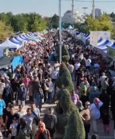 18-si-duzenlenen-uluslararasi-cubuk-kultur-ve-tursu-festivali-rekor-bir-katilimla-ankaraya-tam-anlamiyla-damgasini-vurdu