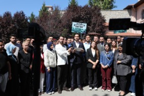 ak-parti-ankara-il-genclik-kollarindan-12-eylulun-46-yilinda-ulucanlar-cezaevi-onunde-demokrasi-vurgusu