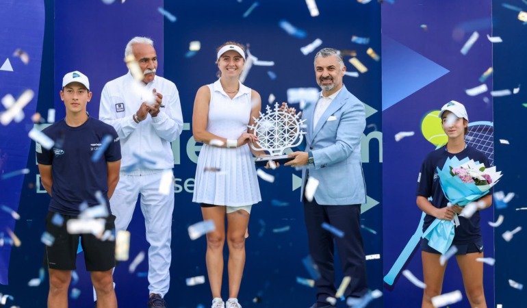 Ankara’da Tenis Rüzgarı Esti! Türk Telekom Ankara Open’da Zafer Berfu Cengiz’in Oldu!