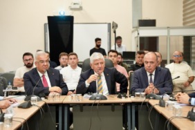 rektor-aydindan-dunyaya-vicdan-cagrisi-mazlumlarin-uzerine-bombalar-yagiyor