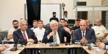 rektor-aydindan-dunyaya-vicdan-cagrisi-mazlumlarin-uzerine-bombalar-yagiyor
