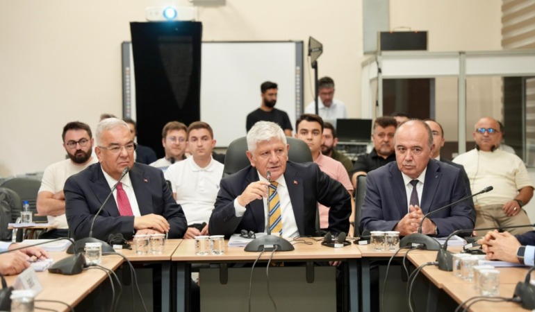 Rektör Aydın’dan Dünyaya Vicdan Çağrısı: “Mazlumların Üzerine Bombalar Yağıyor”